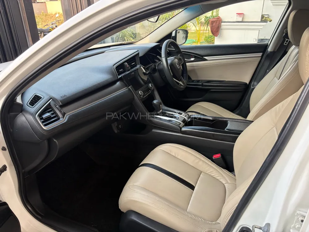 Honda Civic 2017 for Sale in Lahore Honda Civic 2017 for Sale in Lahore Image-10