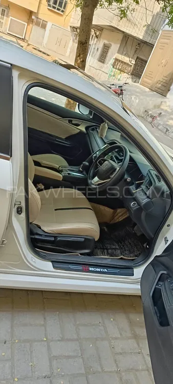 Honda Civic 2017 for Sale in D.G.Khan Honda Civic 2017 for Sale in D.G.Khan Image-19