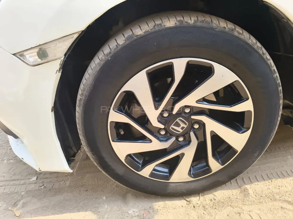 Honda Civic 2018 for Sale in Chakwal Honda Civic 2018 for Sale in Chakwal Image-17