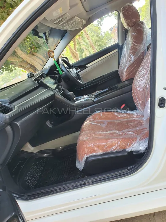 Honda Civic 2018 for Sale in D.G.Khan Honda Civic 2018 for Sale in D.G.Khan Image-17
