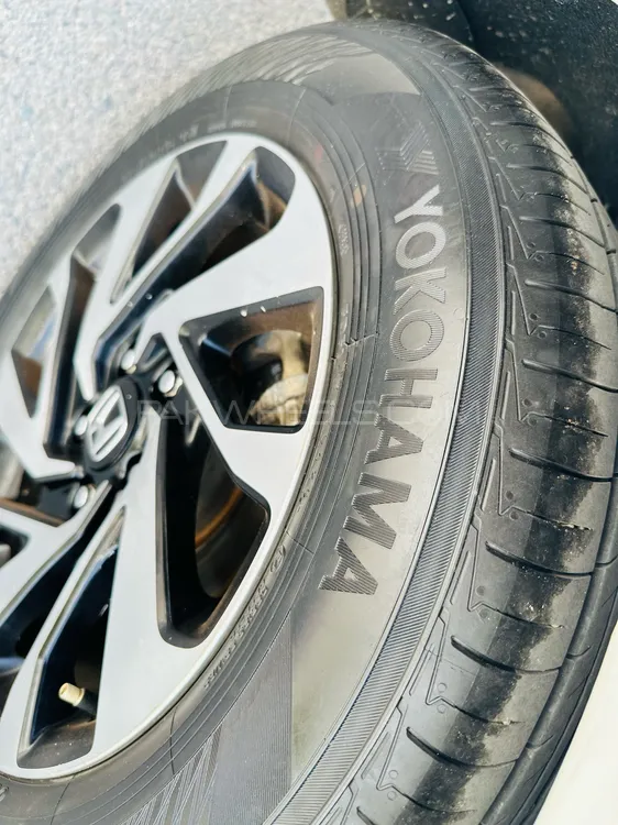 Honda Civic 2018 for Sale in Sialkot Honda Civic 2018 for Sale in Sialkot Image-12