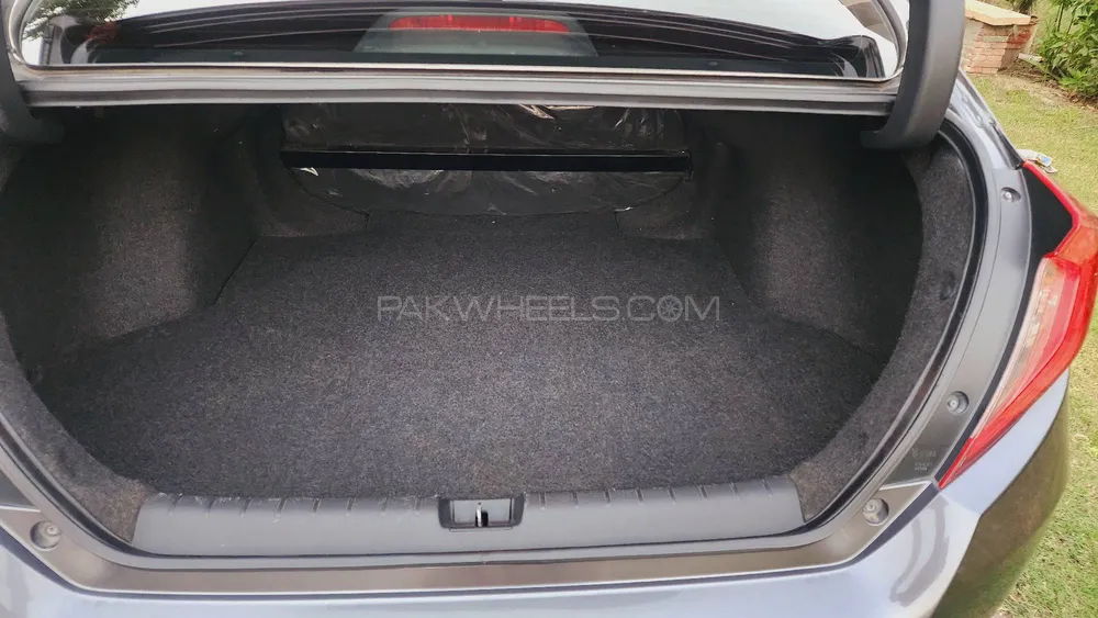 Honda Civic 2020 for Sale in Lahore Honda Civic 2020 for Sale in Lahore Image-17