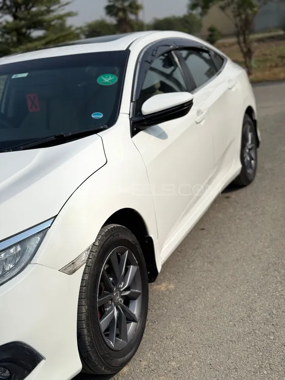 Honda Civic 2021 for Sale in Gujrat Honda Civic 2021 for Sale in Gujrat Image-4