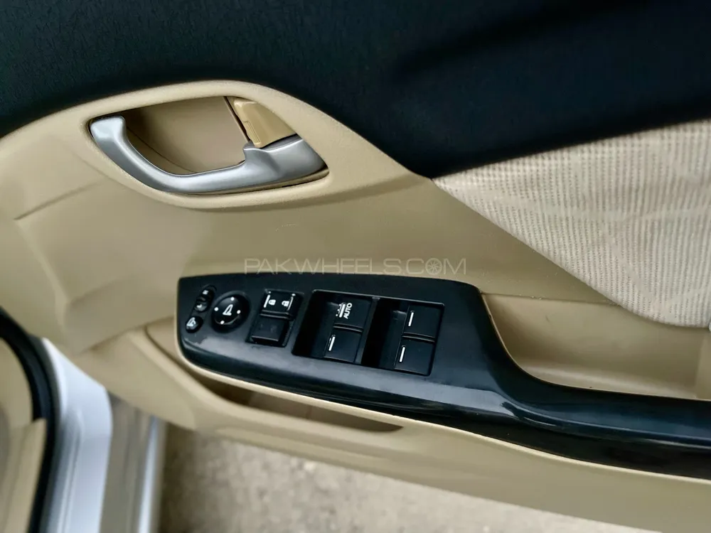 Honda Civic 2015 for Sale in Mardan Honda Civic 2015 for Sale in Mardan Image-9
