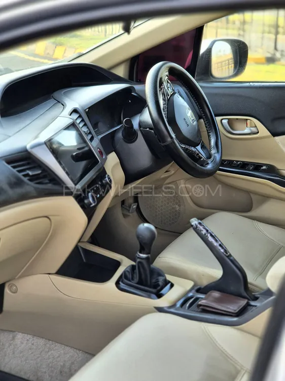 Honda Civic 2015 for Sale in Lahore Honda Civic 2015 for Sale in Lahore Image-18