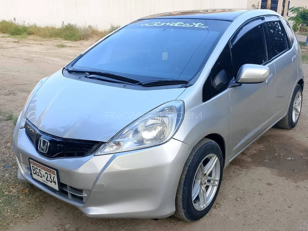 Honda Fit 2013 for Sale in Karachi Honda Fit 2013 for Sale in Karachi Image-10