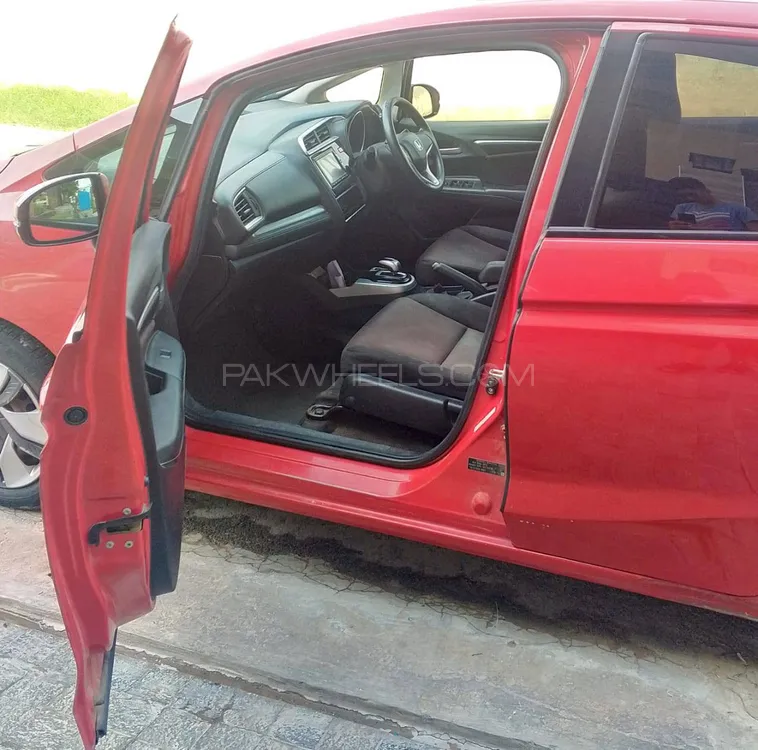 ہونڈا فٹ 2014 for Sale in فیصل آباد ہونڈا فٹ 2014 for Sale in فیصل آباد Image-5