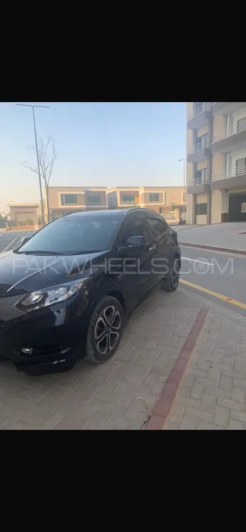 Honda Vezel 2014 for Sale in Karachi Honda Vezel 2014 for Sale in Karachi Image-5