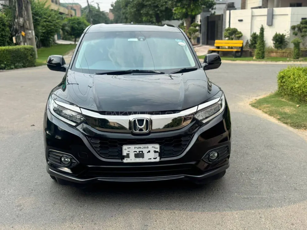 Honda Vezel 2019 for Sale in Lahore Honda Vezel 2019 for Sale in Lahore Image-1