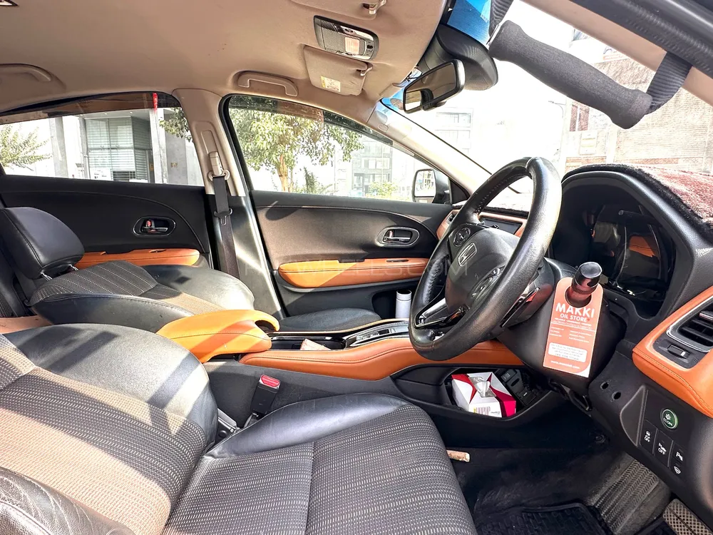 Honda Vezel 2014 for Sale in Lahore Honda Vezel 2014 for Sale in Lahore Image-8