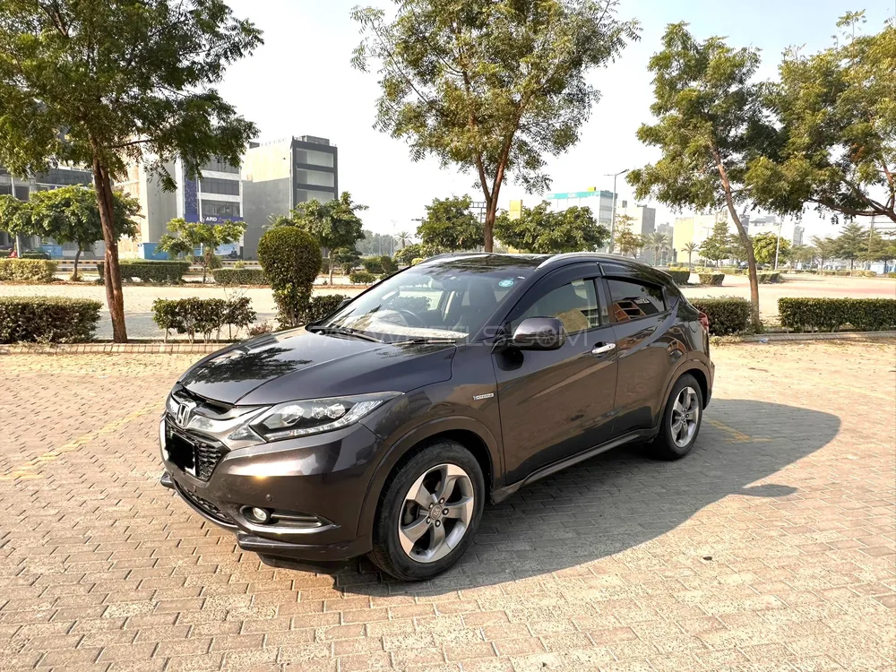 Honda Vezel 2014 for Sale in Lahore Honda Vezel 2014 for Sale in Lahore Image-1