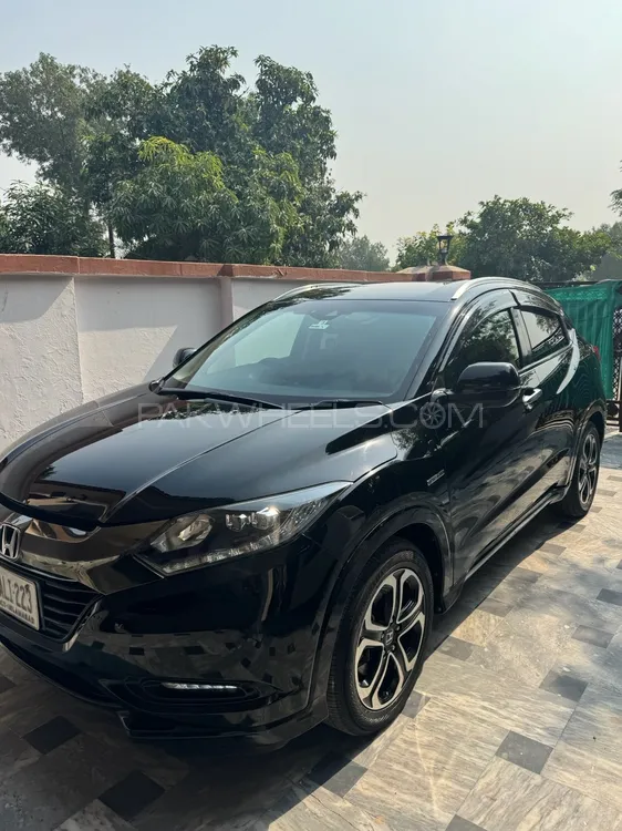 Honda Vezel 2018 for Sale in Lahore Honda Vezel 2018 for Sale in Lahore Image-2