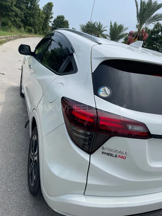 Honda Vezel 2019 for Sale in Mardan Honda Vezel 2019 for Sale in Mardan Image-6