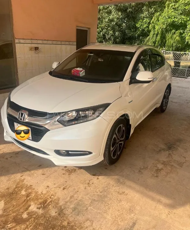 Honda Vezel 2015 for Sale in Lahore Image-1