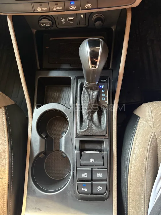 Hyundai Tucson 2023 for Sale in Lahore Hyundai Tucson 2023 for Sale in Lahore Image-12