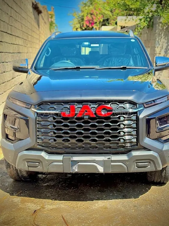 JAC T9 2025 for Sale in Peshawar JAC T9 2025 for Sale in Peshawar Image-1