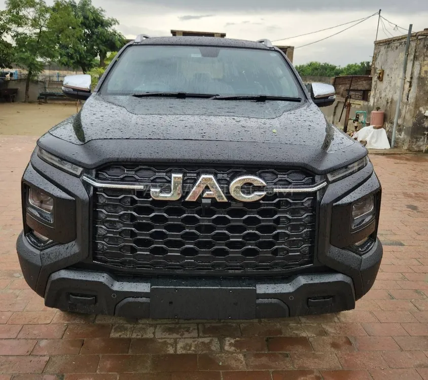 JAC T9 2025 for Sale in Lahore JAC T9 2025 for Sale in Lahore Image-1