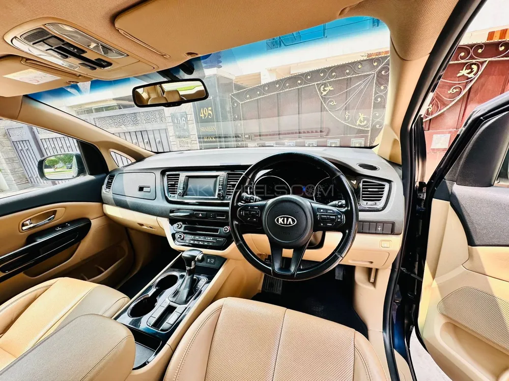 KIA Carnival 2019 for Sale in Lahore KIA Carnival 2019 for Sale in Lahore Image-13