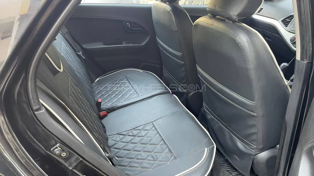 KIA Picanto 2023 for Sale in Karachi KIA Picanto 2023 for Sale in Karachi Image-6
