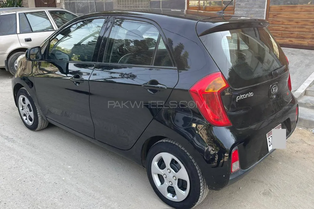 KIA Picanto 2023 for Sale in Karachi KIA Picanto 2023 for Sale in Karachi Image-5