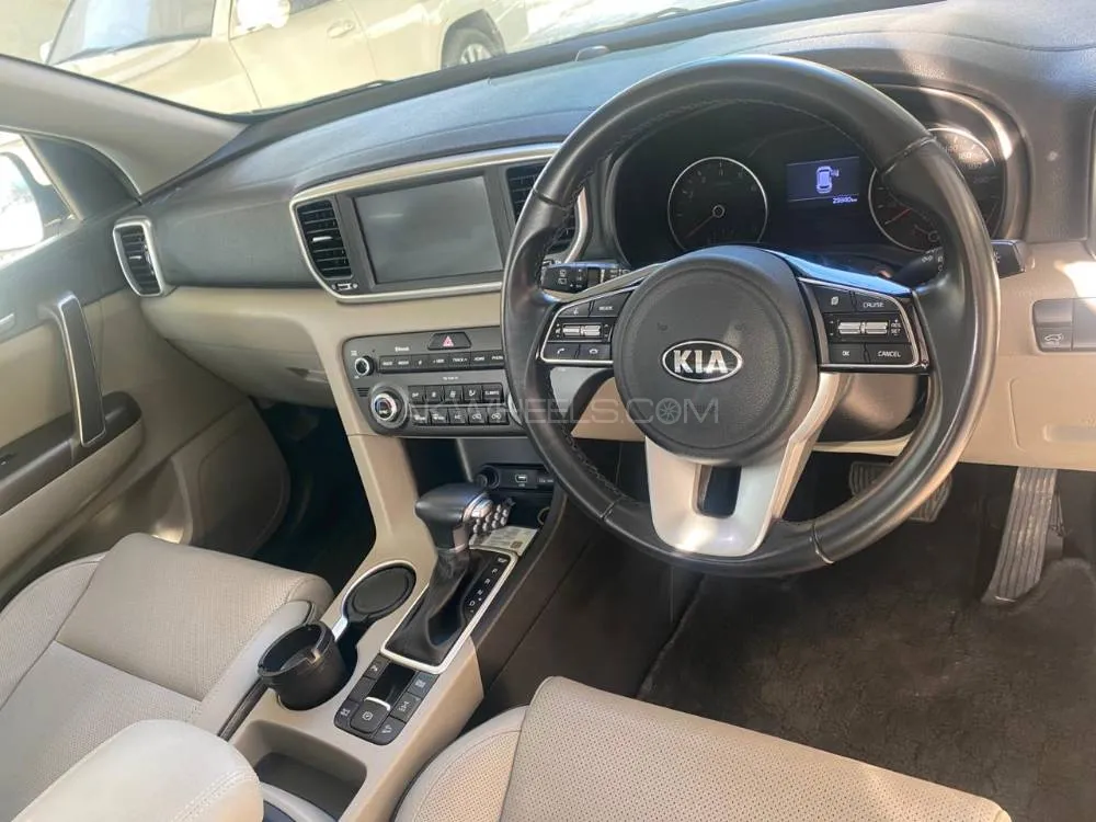 KIA Sportage 2022 for Sale in Sara-E-Alamgir KIA Sportage 2022 for Sale in Sara-E-Alamgir Image-10