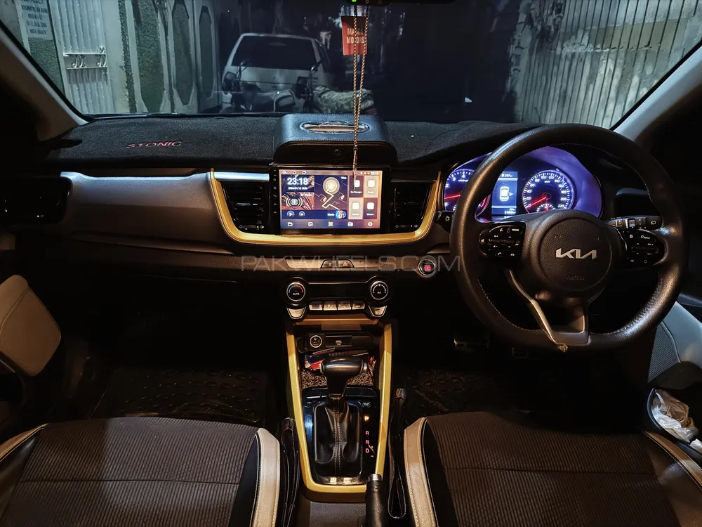 KIA Stonic 2022 for Sale in Karachi KIA Stonic 2022 for Sale in Karachi Image-12