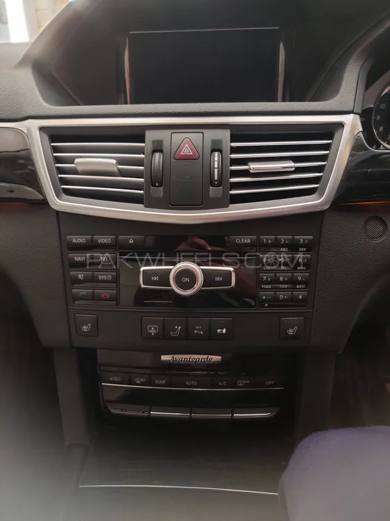 Mercedes Benz E Class 2011 for Sale in Islamabad Mercedes Benz E Class 2011 for Sale in Islamabad Image-8
