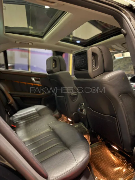 مرسڈیز بینز ای کلاس 2011 for Sale in کراچی مرسڈیز بینز ای کلاس 2011 for Sale in کراچی Image-9