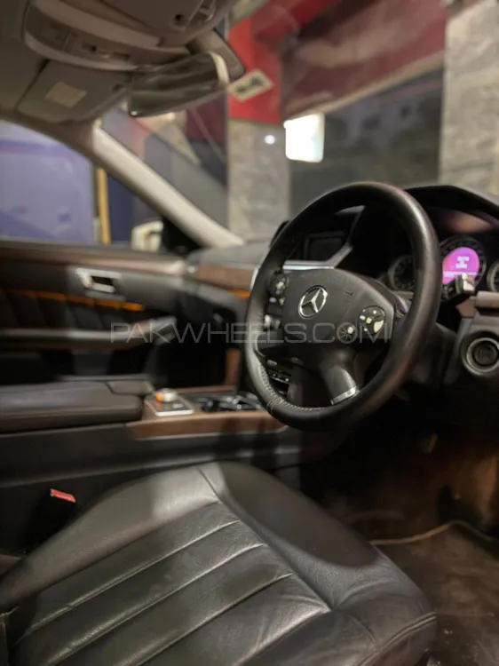 مرسڈیز بینز ای کلاس 2011 for Sale in کراچی مرسڈیز بینز ای کلاس 2011 for Sale in کراچی Image-8