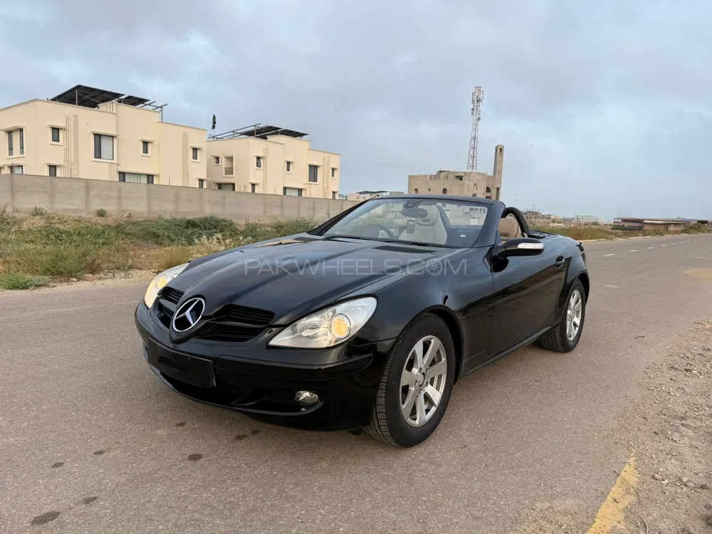 Mercedes Benz SLK Class 2004 for Sale in Karachi Mercedes Benz SLK Class 2004 for Sale in Karachi Image-5