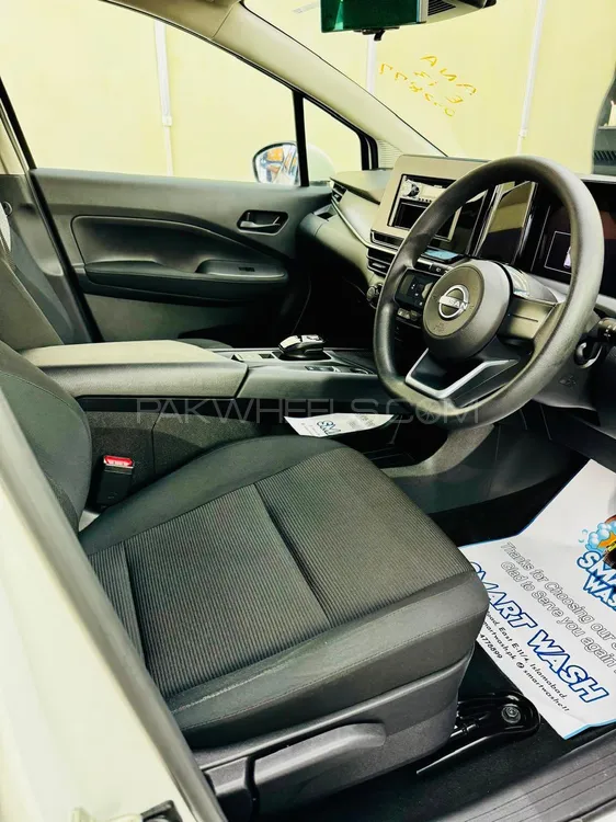 Nissan Note 2021 for Sale in Islamabad Nissan Note 2021 for Sale in Islamabad Image-5