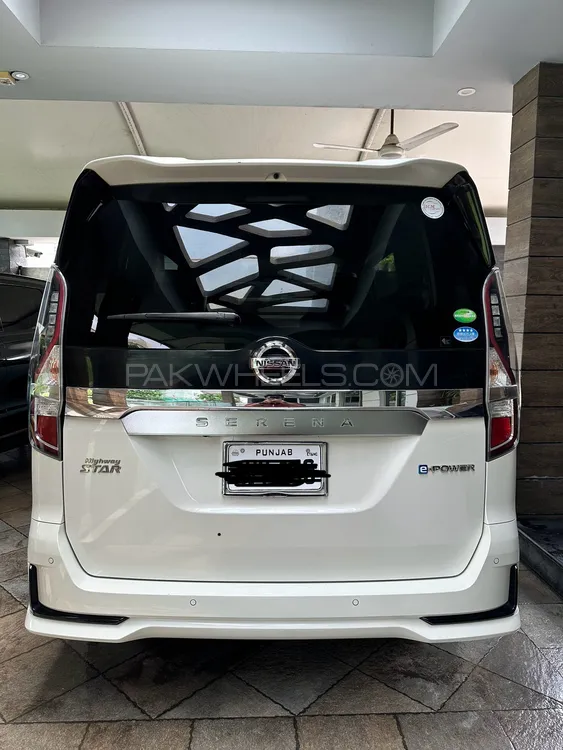 Nissan Serena 2019 for Sale in Gujranwala Nissan Serena 2019 for Sale in Gujranwala Image-3