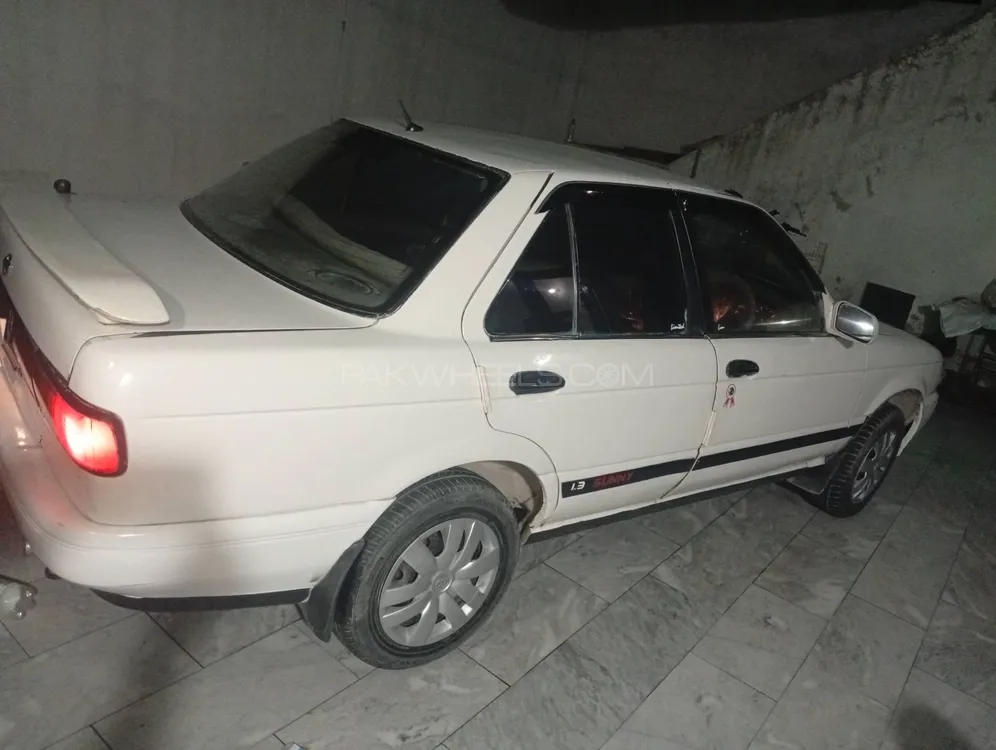 Nissan Sunny 1995 for Sale in Attock Nissan Sunny 1995 for Sale in Attock Image-6