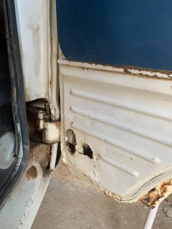 Suzuki Bolan 2005 for Sale in Bahawalpur Suzuki Bolan 2005 for Sale in Bahawalpur Image-1