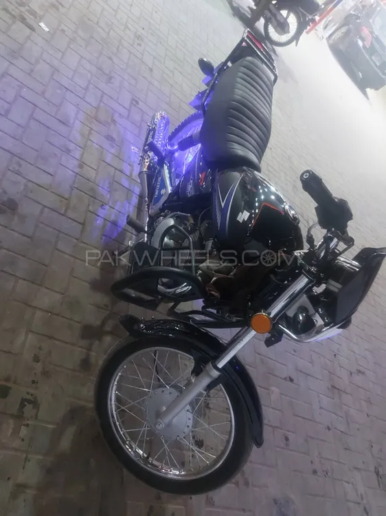 Suzuki GS 150 2015 for Sale Suzuki GS 150 2015 for Sale Image-12