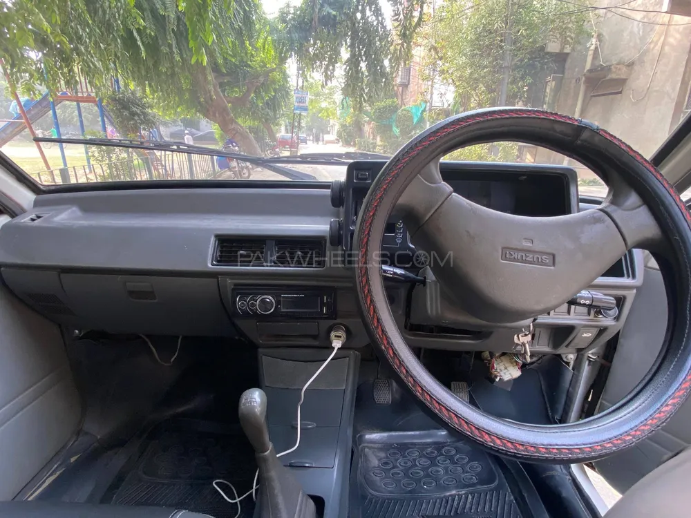 Suzuki Mehran 2013 for Sale in Lahore Suzuki Mehran 2013 for Sale in Lahore Image-4