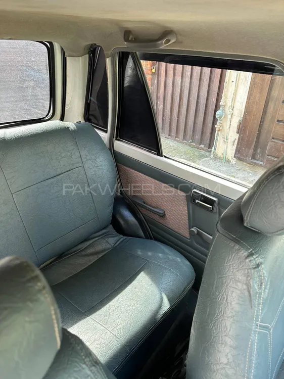 Suzuki Mehran 2015 for Sale in Lahore Suzuki Mehran 2015 for Sale in Lahore Image-3