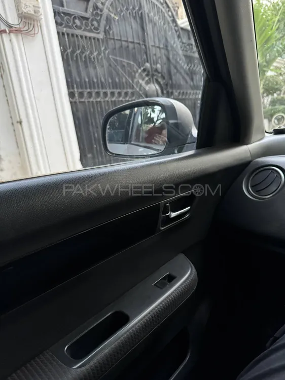 Suzuki Swift 2011 for Sale in Karachi Suzuki Swift 2011 for Sale in Karachi Image-10