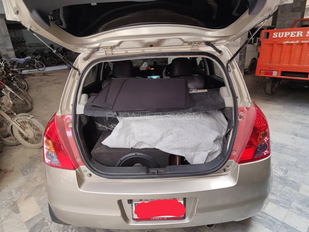 Suzuki Swift 2015 for Sale in Karachi Suzuki Swift 2015 for Sale in Karachi Image-13