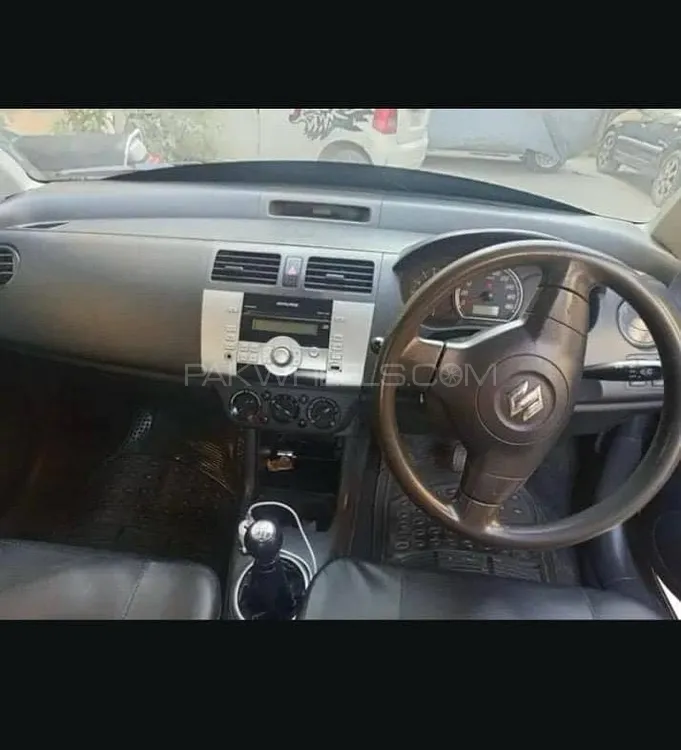 Suzuki Swift 2015 for Sale in Lahore Suzuki Swift 2015 for Sale in Lahore Image-4