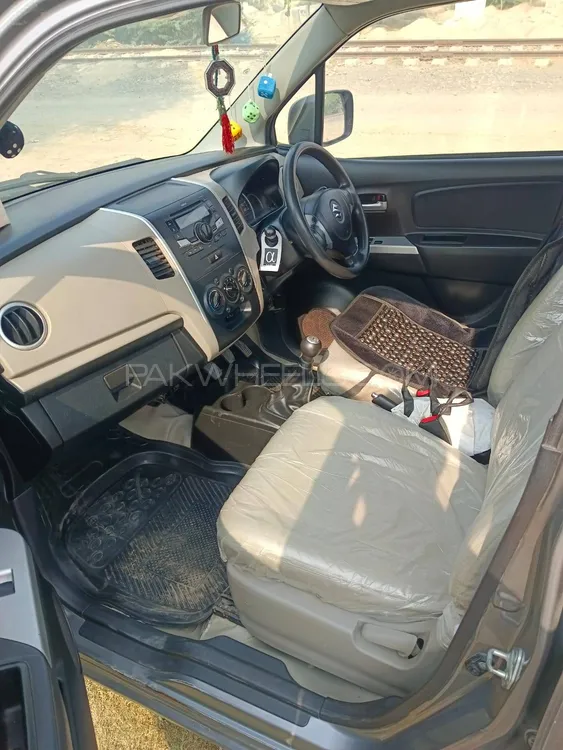 Suzuki Wagon R 2016 for Sale in Arifwala Suzuki Wagon R 2016 for Sale in Arifwala Image-11
