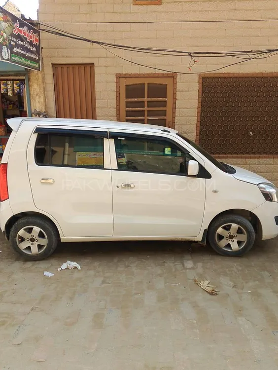 Suzuki Wagon R 2017 for Sale in Sargodha Suzuki Wagon R 2017 for Sale in Sargodha Image-3
