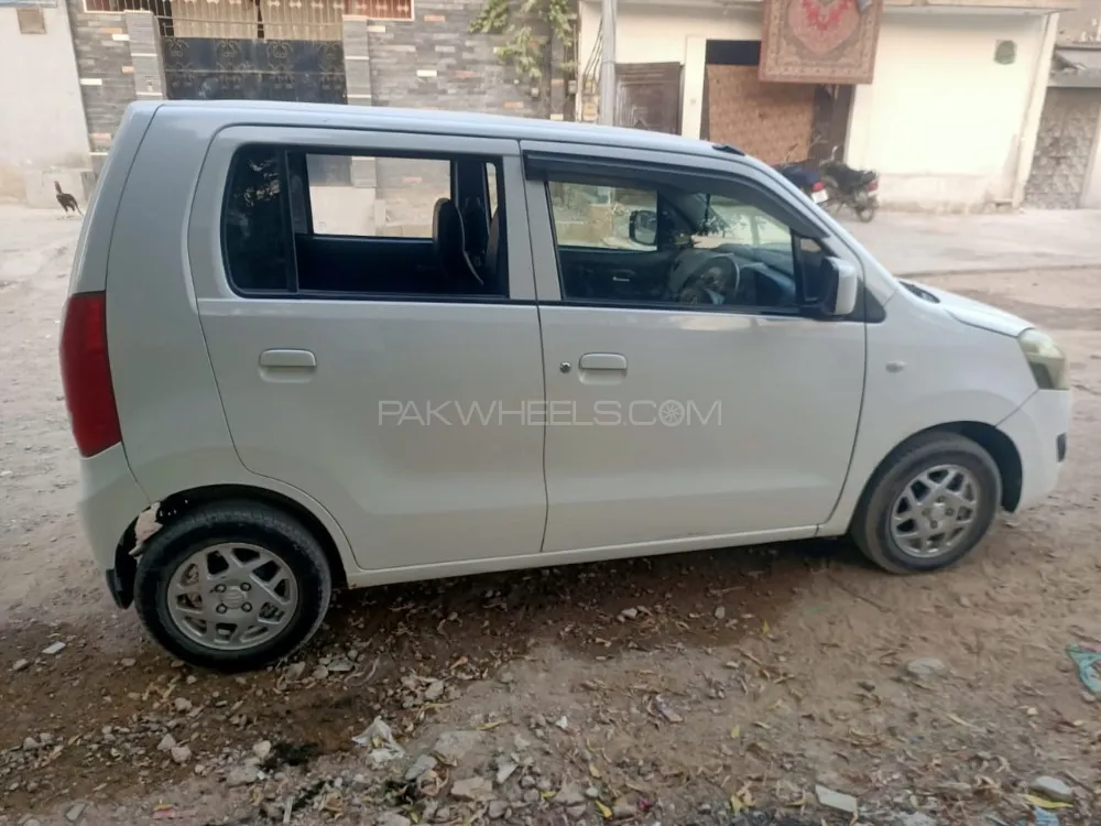 Suzuki Wagon R 2018 for Sale in Karachi Suzuki Wagon R 2018 for Sale in Karachi Image-5