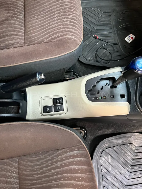 Toyota Aqua 2012 for Sale in Lahore Toyota Aqua 2012 for Sale in Lahore Image-10