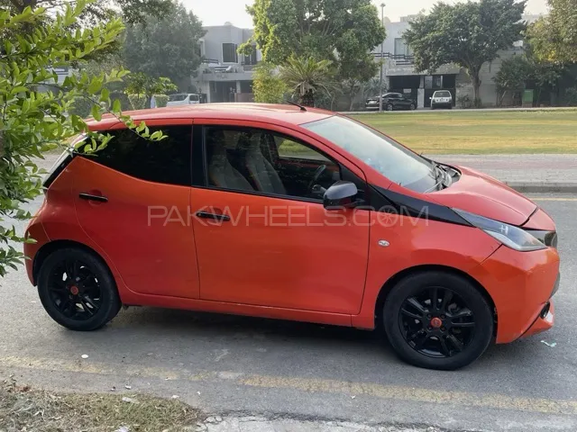 Toyota Aygo 2015 for Sale in Bahawalpur Toyota Aygo 2015 for Sale in Bahawalpur Image-4