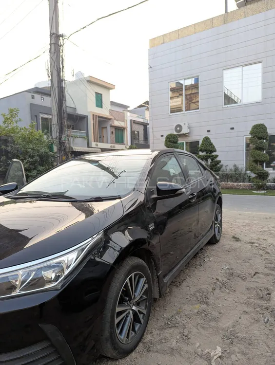 Toyota Corolla 2017 for Sale in Lahore Toyota Corolla 2017 for Sale in Lahore Image-4