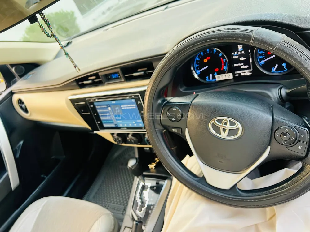 Toyota Corolla 2018 for Sale in Lahore Toyota Corolla 2018 for Sale in Lahore Image-5