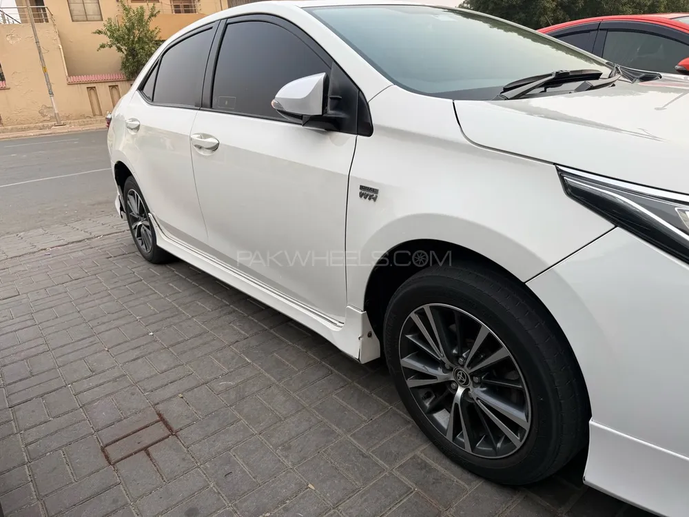 Toyota Corolla 2020 for Sale in Lahore Toyota Corolla 2020 for Sale in Lahore Image-7