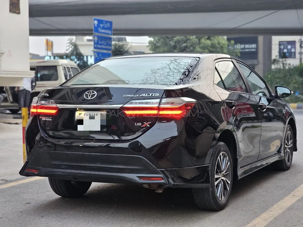 Toyota Corolla 2021 for Sale in Lahore Toyota Corolla 2021 for Sale in Lahore Image-4