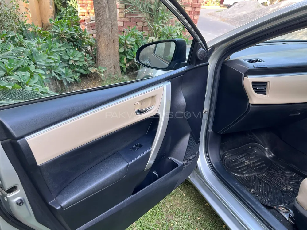 Toyota Corolla 2014 for Sale in Lahore Toyota Corolla 2014 for Sale in Lahore Image-11